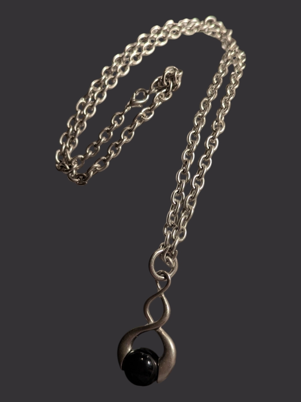 90s Bold Silver Toned Chain with  Infinity Pendant Necklace Vintage